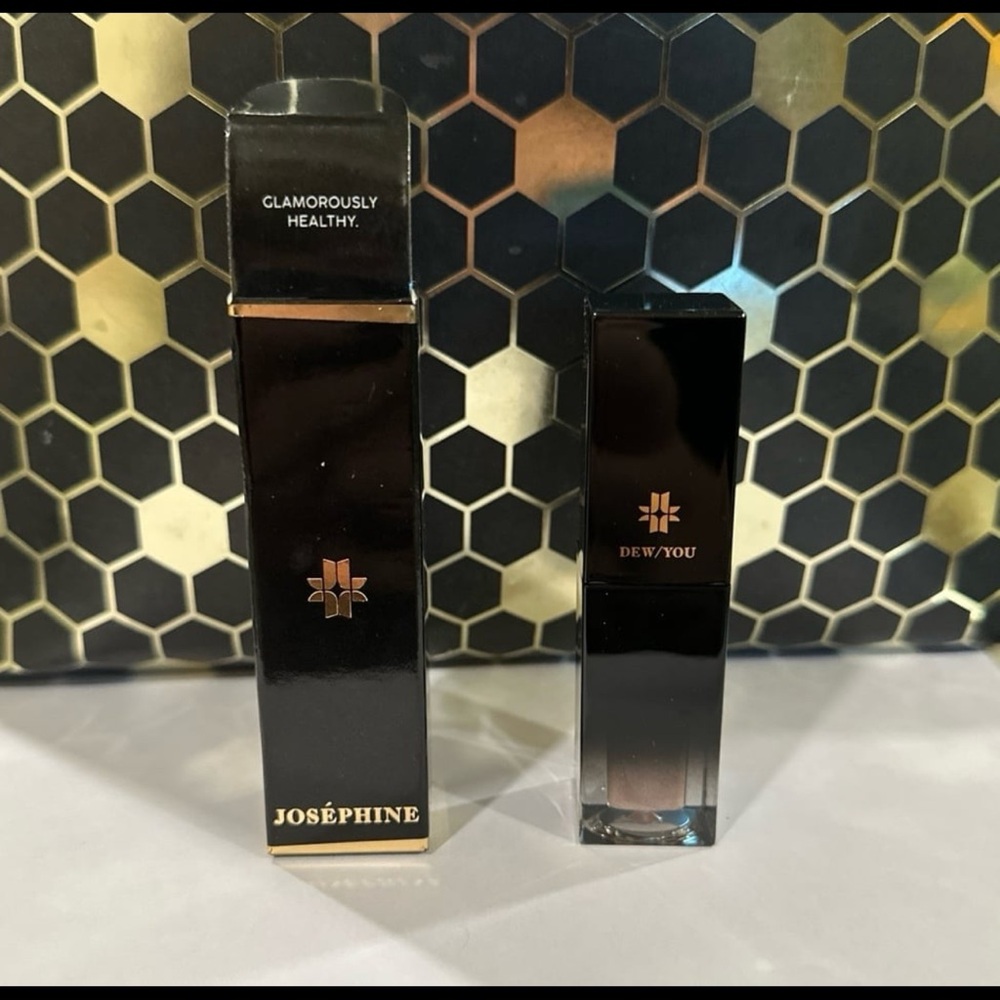 Josephine cosmetics liquid highlighter